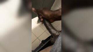 Beautiful BBC Sexting Nut Video in Public Bathroom kingpapabare - BussyHunter.com