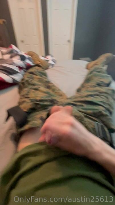 Austin25613 jerking off in uniform 2 _2