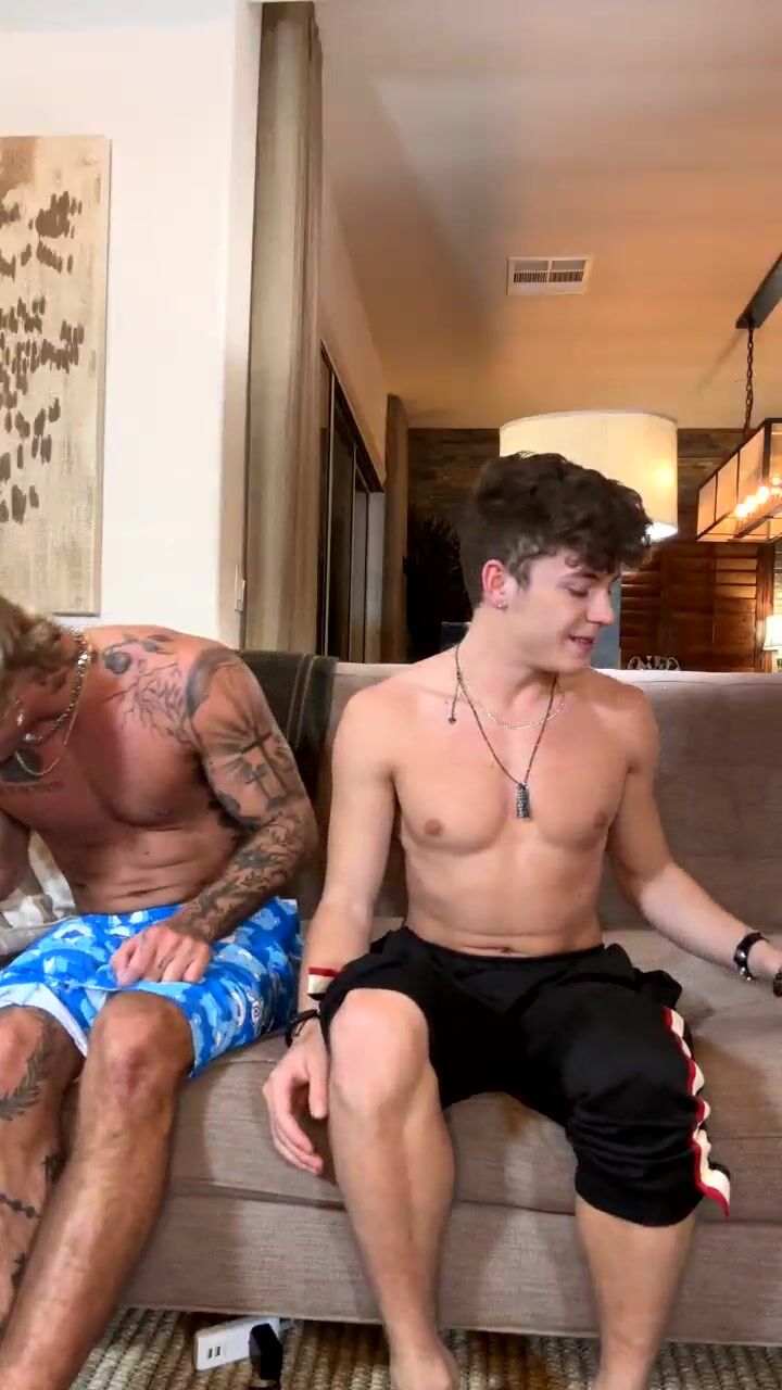 Drake Von live with Braxton Stone VIP - Gay Porn Video