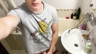 Young Guy Jerks off a Dick in his Neighbor's Toilet AHAH heymardy - BussyHunter.com