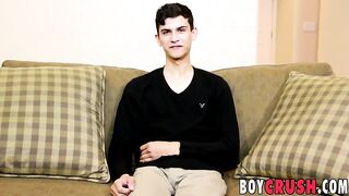 Cute Justin Cross loves telling about his sexual experiences Boy Crush