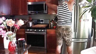 Kennie Jai Jerks off in the Kitchen and has Tea