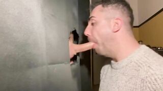 34 Ans. Venu Pour Son 1er Glory Hole Il M