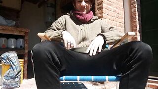 Horny Guy from Argentina Touches his Dick on the Chair LOL falopargenta - BussyHunter.com