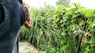 Village Masturbation in Outdoor handjob cumshotot Desimast - BussyHunter.com