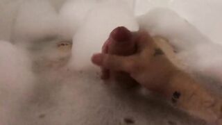 The Guy Jerks off taking a Bath with Foam KolinArt - BussyHunter.com