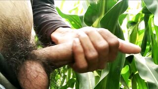 Village Masturbation and Cumshot on Leaf Desimast - BussyHunter.com