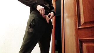 Handjob from Hot Amateur Guy with Big Cock, Shoots at the Door Jomilove - BussyHunter.com