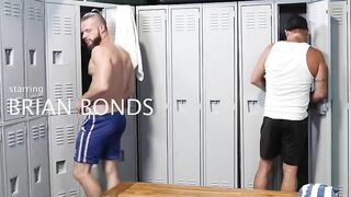 Daddy Sees Hunk at the Locker Room and Sucks his Cock - Pride Studios - BussyHunter.com