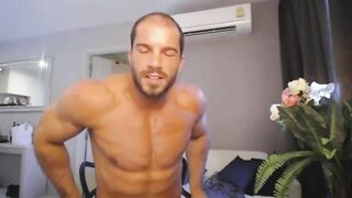 A Good looking Guy Showing his Cock on Webcam brockoncam - BussyHunter.com
