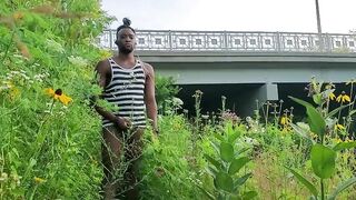 Kennie Jai Jerks in Front of a Bridge and Gets Caught