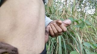 Indian Boy Cumshot in Forest Desimast - BussyHunter.com