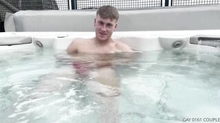 Hot Tub Fuck - at BussyHunter.com