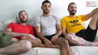 Sebas and Koldo double penetrate Oskar - Free Gay Porn