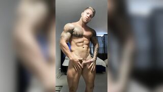 Filou - Muscle Worship Session