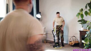 military privates jeremiah cruze and blain o connor fuck in sergeant s room