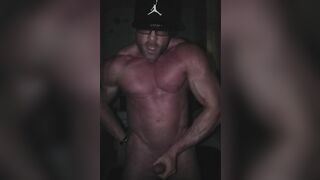 Jonny Cockfill (135) - Bussyhunter.com - Gay Porn