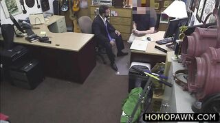 horny pawnshop owner wants to sucked his costumer dick and wanna gets fucked