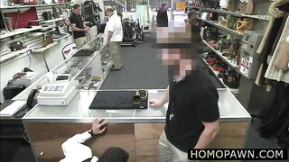 innocent costumer do hardcore bareback in the pawnshop