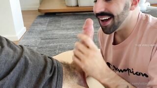 Nick Charms nicksluckycharms gives Collin Merp collin_merp a blowjob - BussyHunter.com