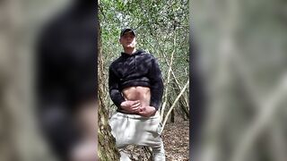 Jerking off and cumming outside while trying not to get caught Shredxx - BussyHunter.com