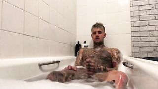 Jerking-my-dick-in-the-bath-till-I-cum-Danny-Soar-Daanmk