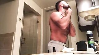 Dario Owen @darioowen (46) - BussyHunter.com (Gay Porn Videos)
