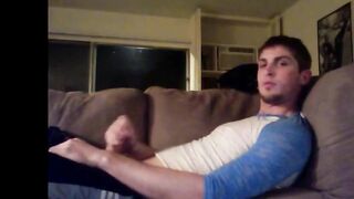 2018.04.1 - Jared Jerkin Off On Couch - BussyHunter.com (Gay Porn Videos)