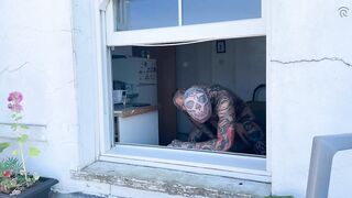 Hoping the neighbours get distracted by my mates tattoos while i eat his hole - BussyHunter.com (Gay Porn Videos)