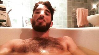 Golden Licensed - BussyHunter.com (Gay Porn Videos)