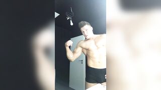 Tavi Sol (tavisol aka Jon Kael) (21) - BussyHunter.com (Gay Porn Videos)