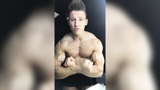 Tavi Sol (tavisol aka Jon Kael) (21) - BussyHunter.com (Gay Porn Videos)