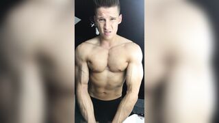 Tavi Sol (tavisol aka Jon Kael) (21) - BussyHunter.com (Gay Porn Videos)