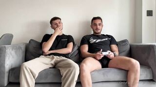 Igor Miller & Jake London - BussyHunter.com (Gay Home Porn Videos)