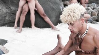 Voyr - Elijah Zayne Fucks Rhyheim Shabazz at The Beach (Bareback) - BussyHunter.com (Gay Home Porn Videos)