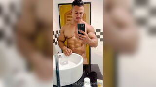 Naked Teasing pose at tub - gay sex porn video
