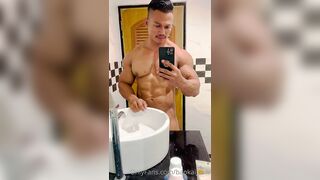 Naked Teasing pose at tub - gay sex porn video