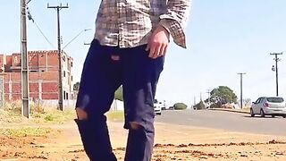 Jerking my big dick next to the road till I cum Matthewbigcock - Gay Fans BussyHunter.com