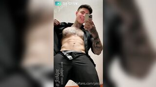 Showing off my body and cock while talking dirty and shooting a big load Jake Andrich Jakipz - Gay Fans BussyHunter.com