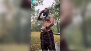 Jerking off in the rain and cumming hard Thane Rivers thaneriversdaily - Gay Fans BussyHunter.com