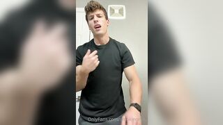Showing off my muscles while degrading you smokinonjay - Gay Fans BussyHunter.com