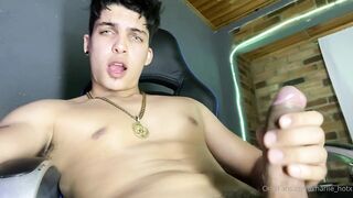 Jerking off and shooting a huge load charlie_hotx - Gay Fans BussyHunter.com