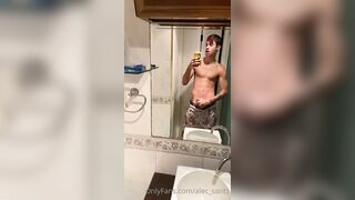 Quick jerk off in the bathroom Alec Santos alec_sants - Gay Fans BussyHunter.com