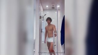 Having a shower in my underwear Evan Lamicella - Gay Fans BussyHunter.com