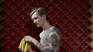 nicky deeptroat fucking banana show wanheldvig - gay video