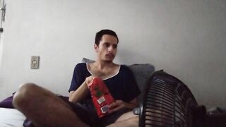 menino comendo pipoquinha nathan nz - gay video